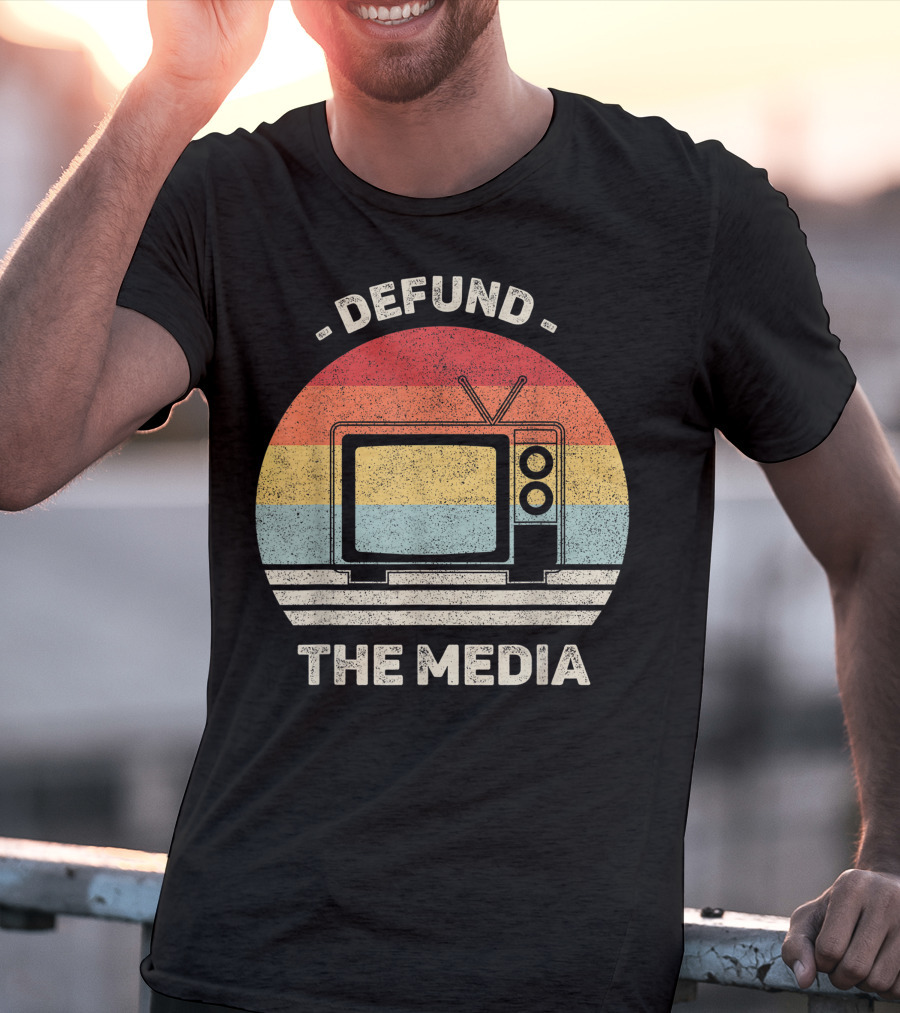 Defund The Media Vintage TV Protest Fake News T-Shirt
