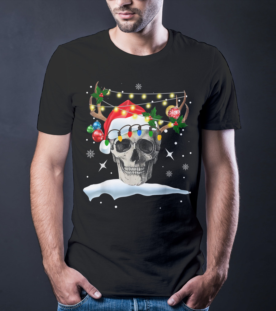 Skull Reindeer Christmas Funny Santa Hat Antlers Holiday Lights Snowflakes T-Shirt