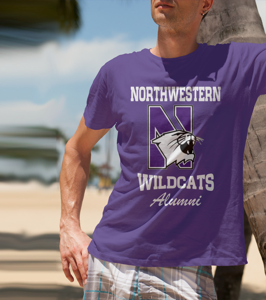 NORTHWESTERN WILDCATS ALUMNI T-Shirt