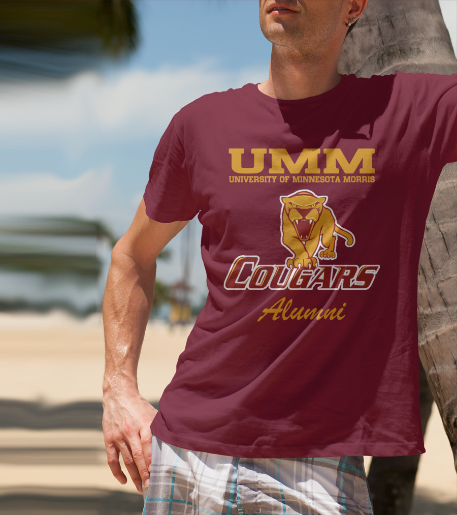 UMM University Of Minnesota Morris Cougars Alumni T-Shirt