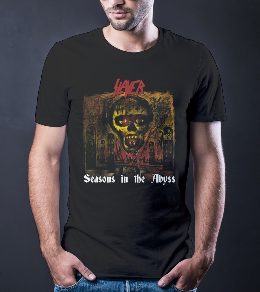 Slayer Seasons In The Abyss Skull Art With Cryptic Figures And Red T-Shirt