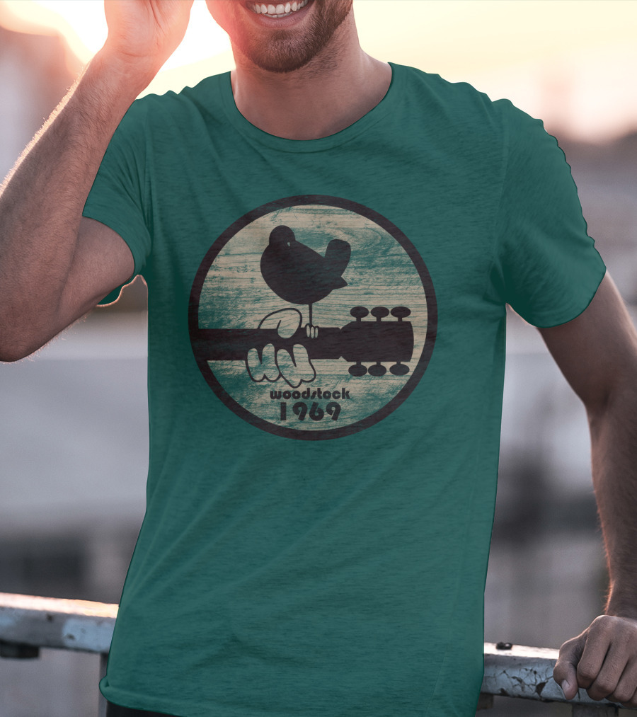 Woodstock 1969 Vintage Bird On Guitar T-Shirt