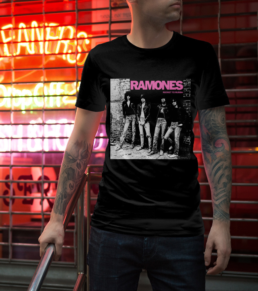 Ramones Rocket To Russia Band Photo Album Cover T-Shirt