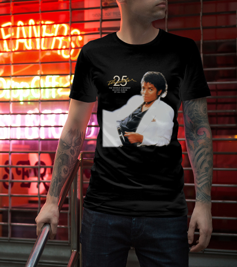 25 Thriller The World's Biggest Selling Album Of All Time T-Shirt
