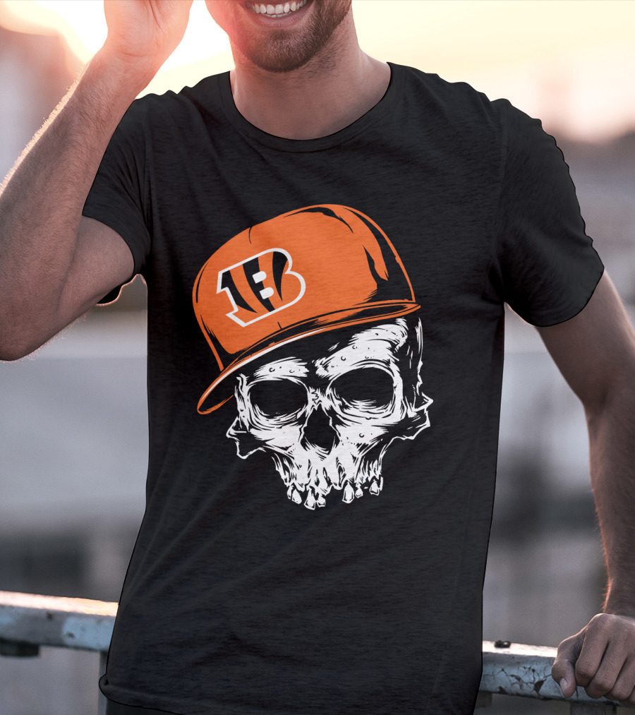 Cincinnati Bengals Skull Hat T-Shirt
