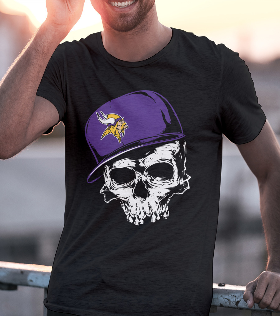 Minnesota Vikings Skull Purple Hat T-Shirt