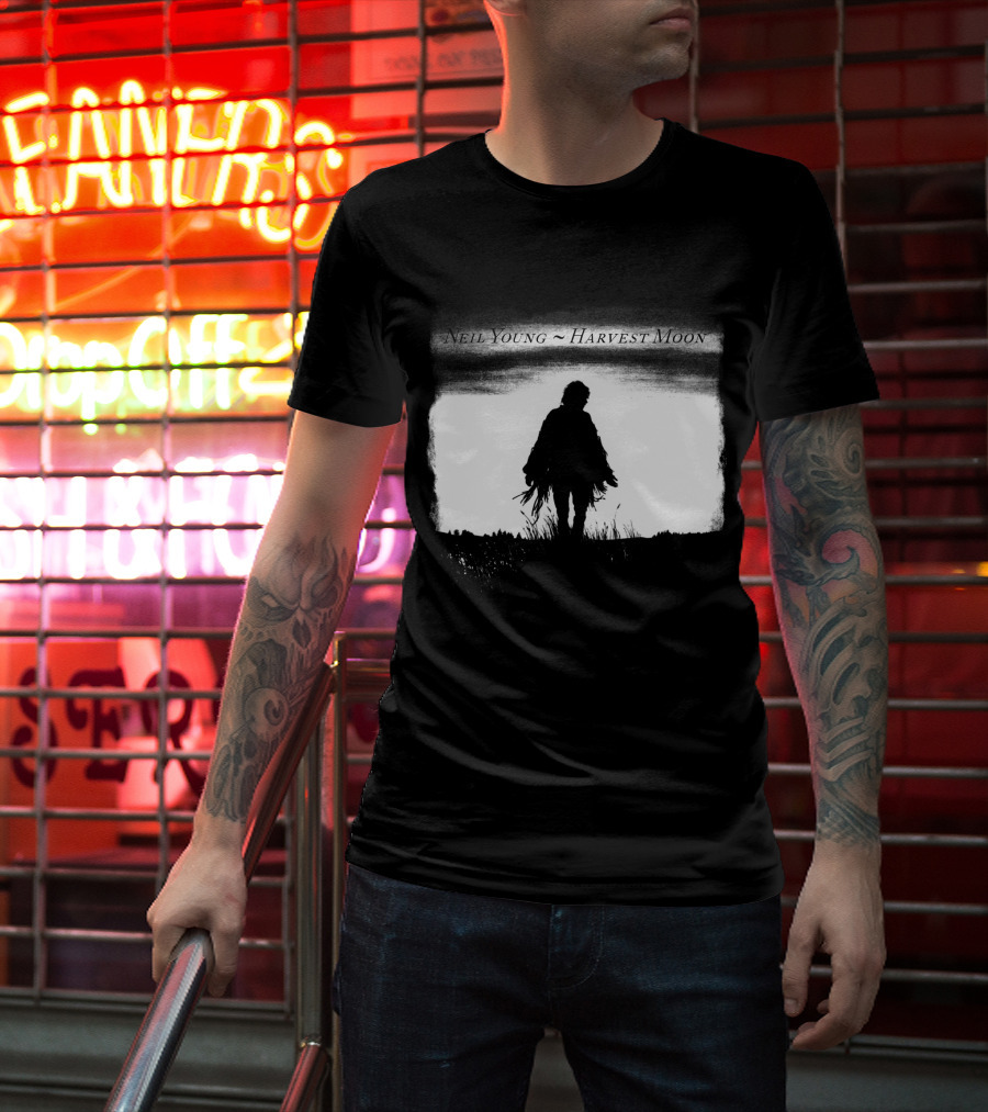 Neil Young Harvest Moon Silhouette Dark Horizon Scene T-Shirt