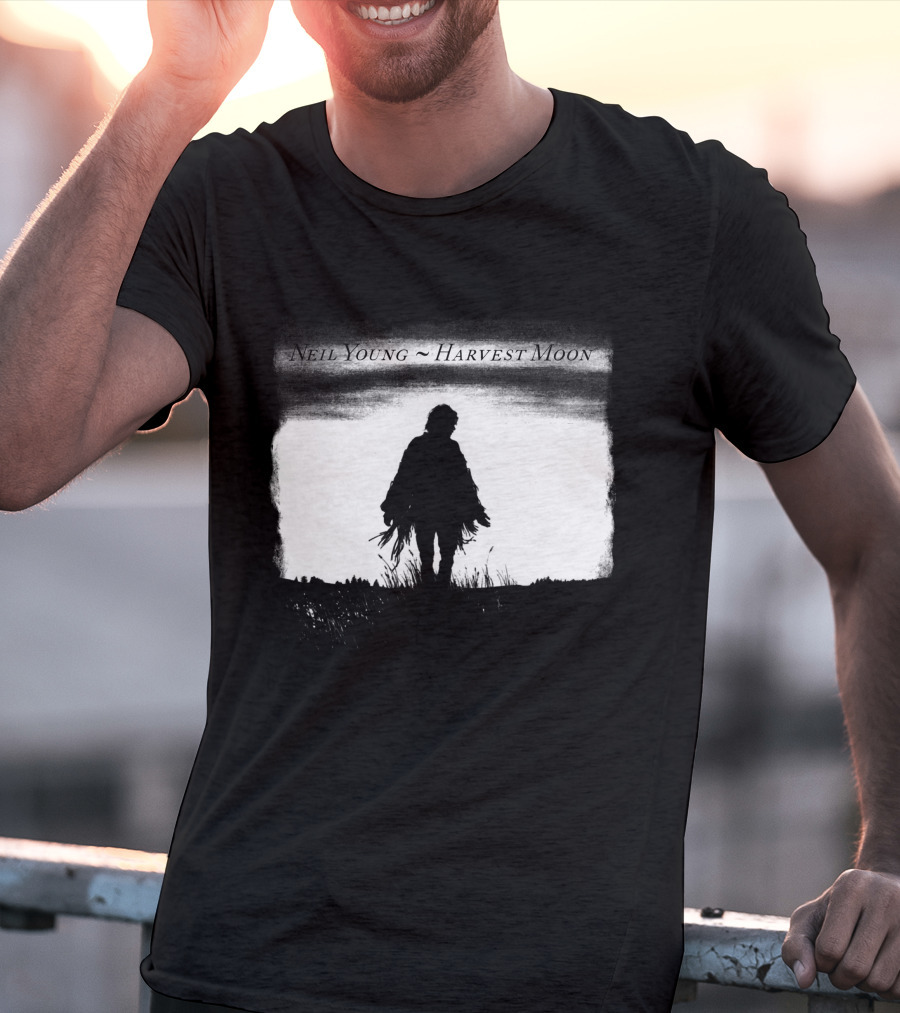 Neil Young Harvest Moon Silhouette Dark Horizon Scene T-Shirt