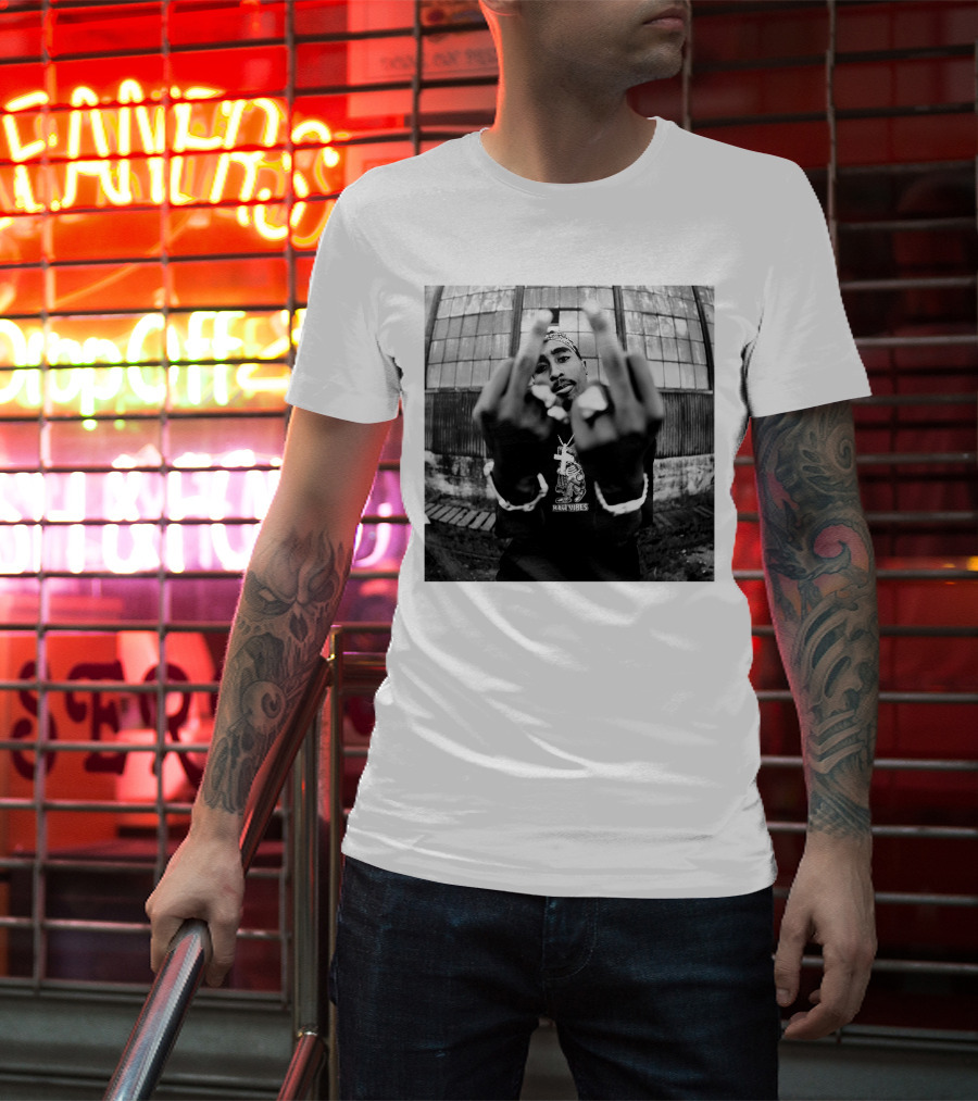 Real Vibez Iconic Black And White Photo T-Shirt