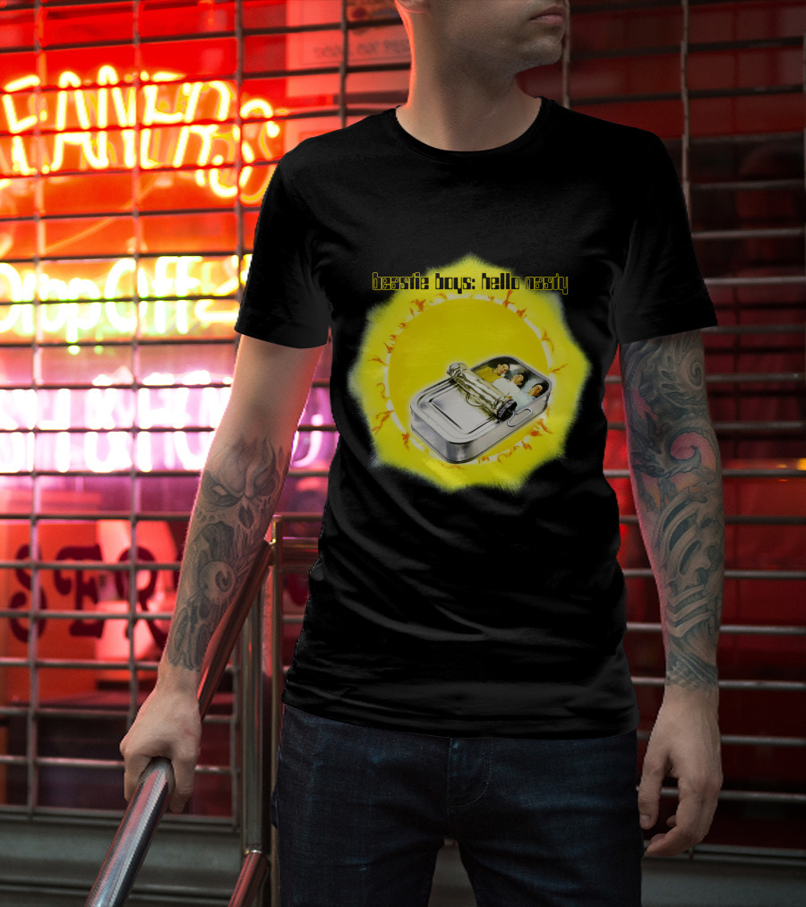 Beastie Boys: Hello Nasty Album Cover Yellow Background T-Shirt