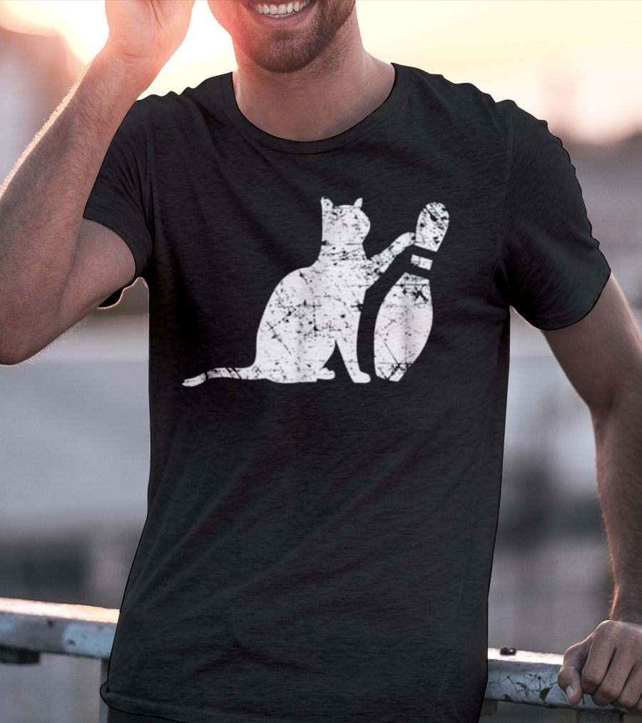 Ornery Alley Cat Tipping Bowling Pin Vintage T-Shirt