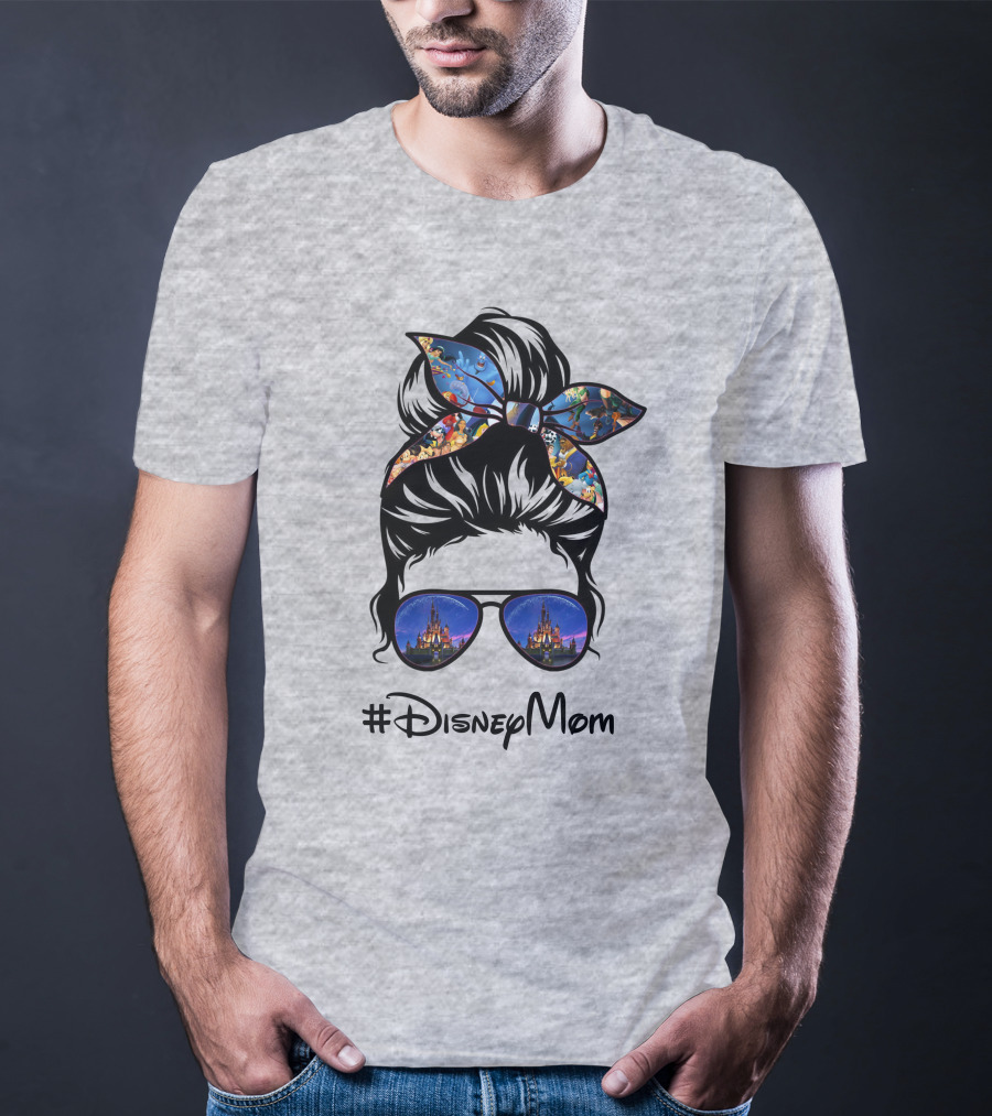 #Disneymom T-Shirt