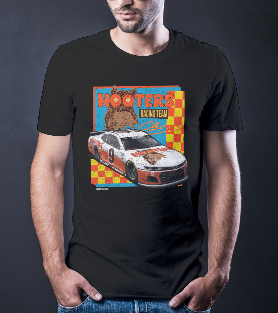 Hooters Racing Team NASCAR Car CE06 T-Shirt