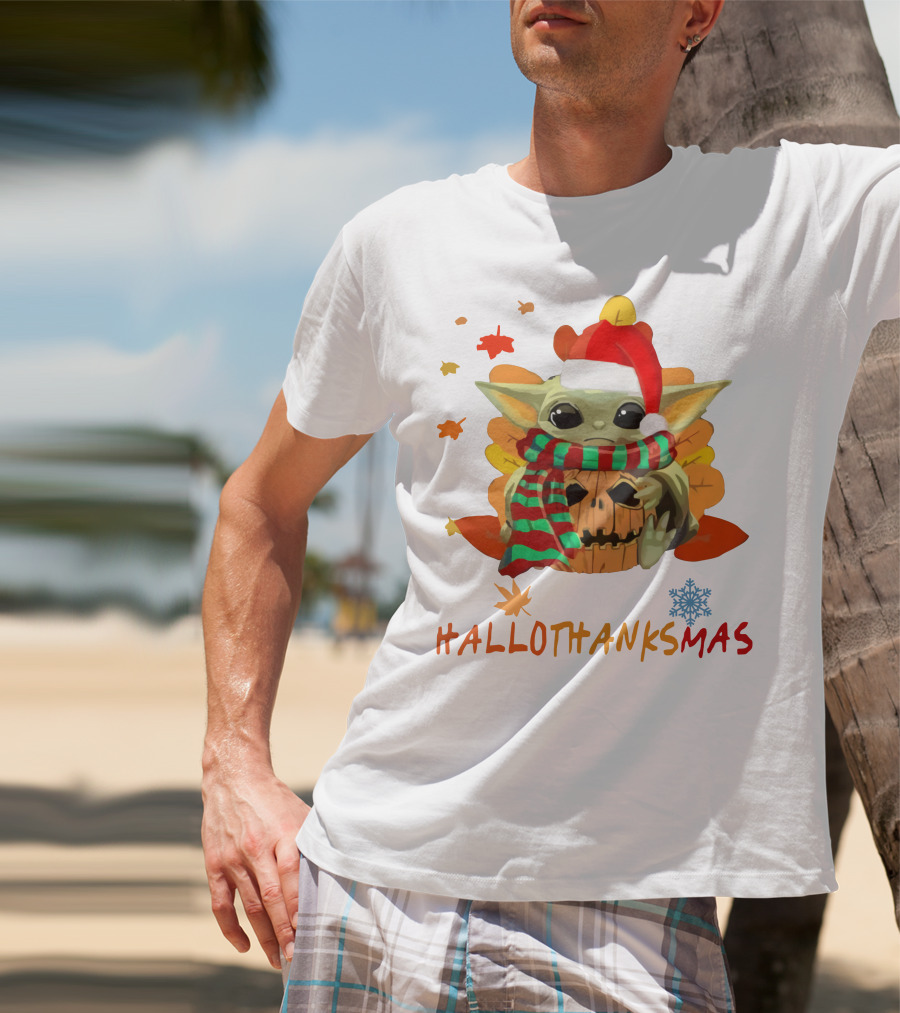 HAPPY HALLOTHANKSMAS BABY YODA PUMPKIN SANTA HAT FALL LEAVES SNOWFLAKE T-Shirt