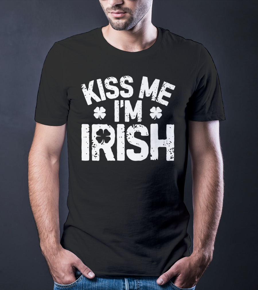 Kiss Me I'm Irish Shamrock St Patricks Day T-Shirt
