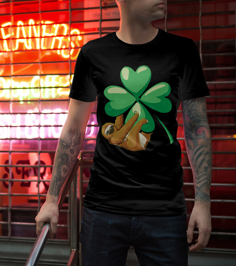 Sloth Hugging Shamrock St Patricks Day Women Girls Lucky Charm T-Shirt