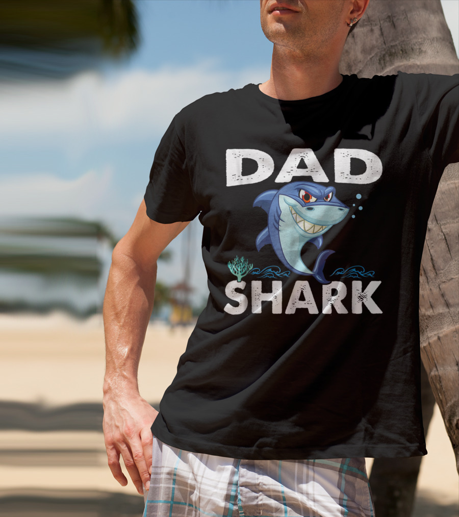 Dad Shark Awesome Funny Family Shark Fierce Cartoon T-Shirt