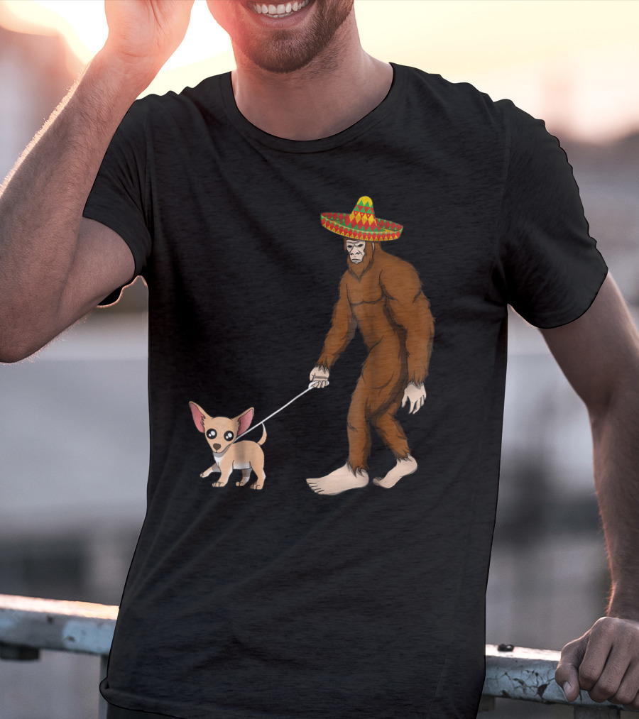 Bigfoot Sombrero Walking Chihuahua Cinco De Mayo T-Shirt