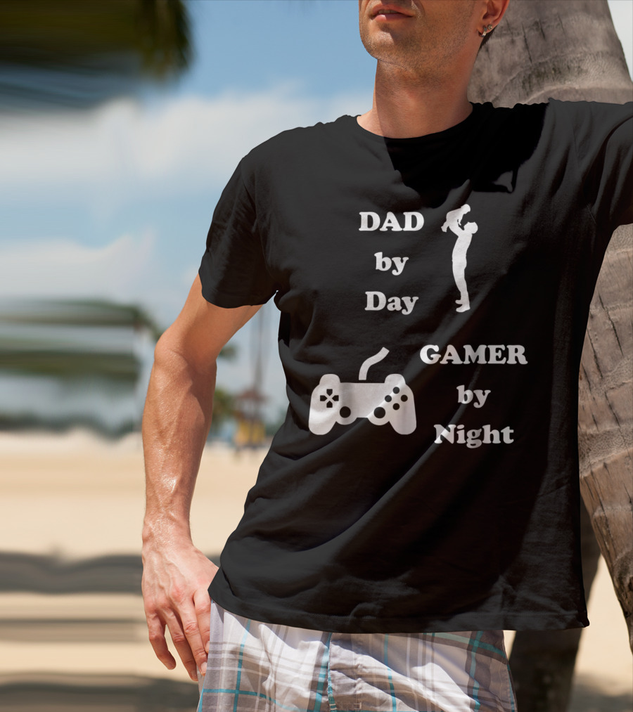 DAD By Day GAMER By Night Gamer Dad Controller T-Shirt