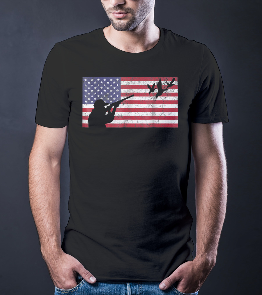 American Flag Goose Hunter Dad Silhouette With Flying Geese T-Shirt