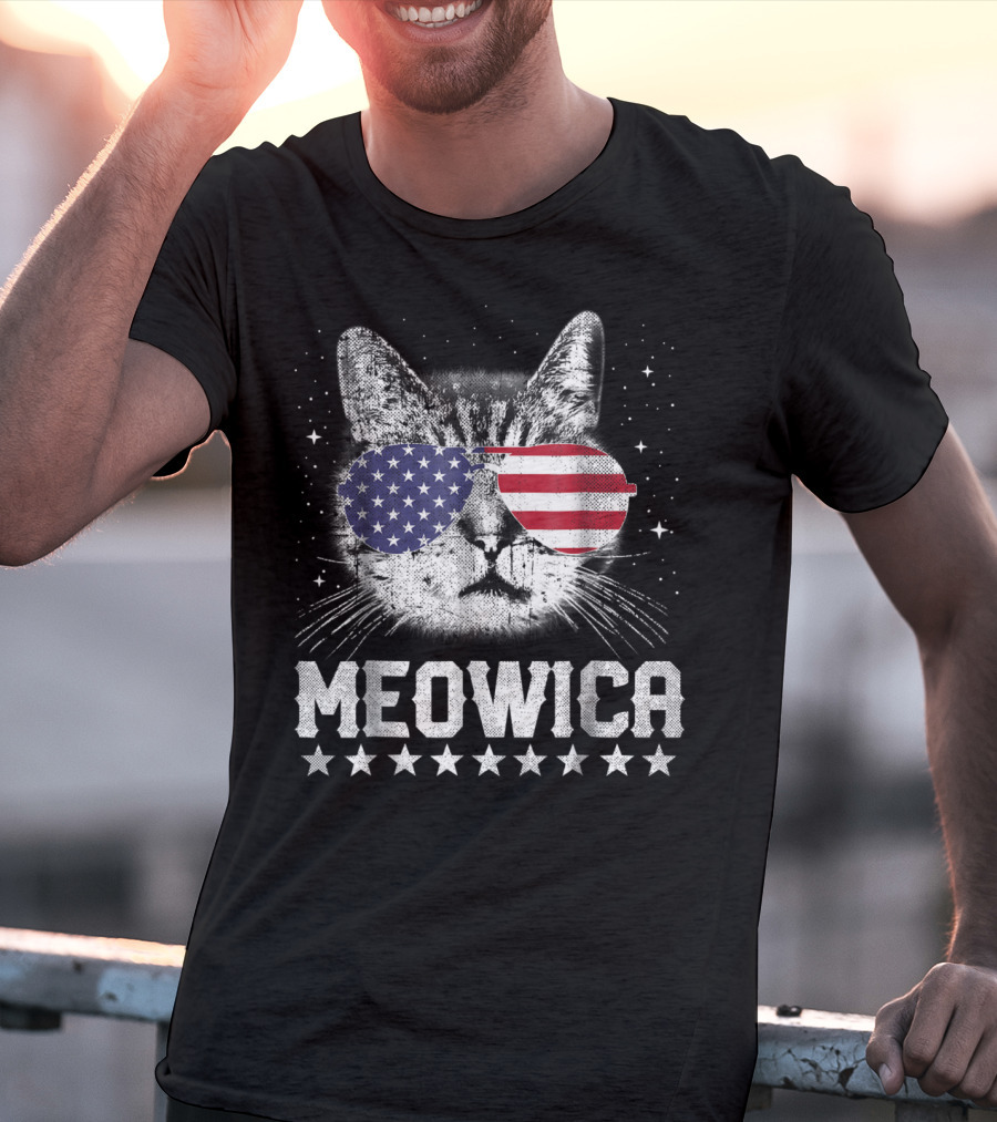MEOWICA American Flag Cat With USA Sunglasses Stars T-Shirt