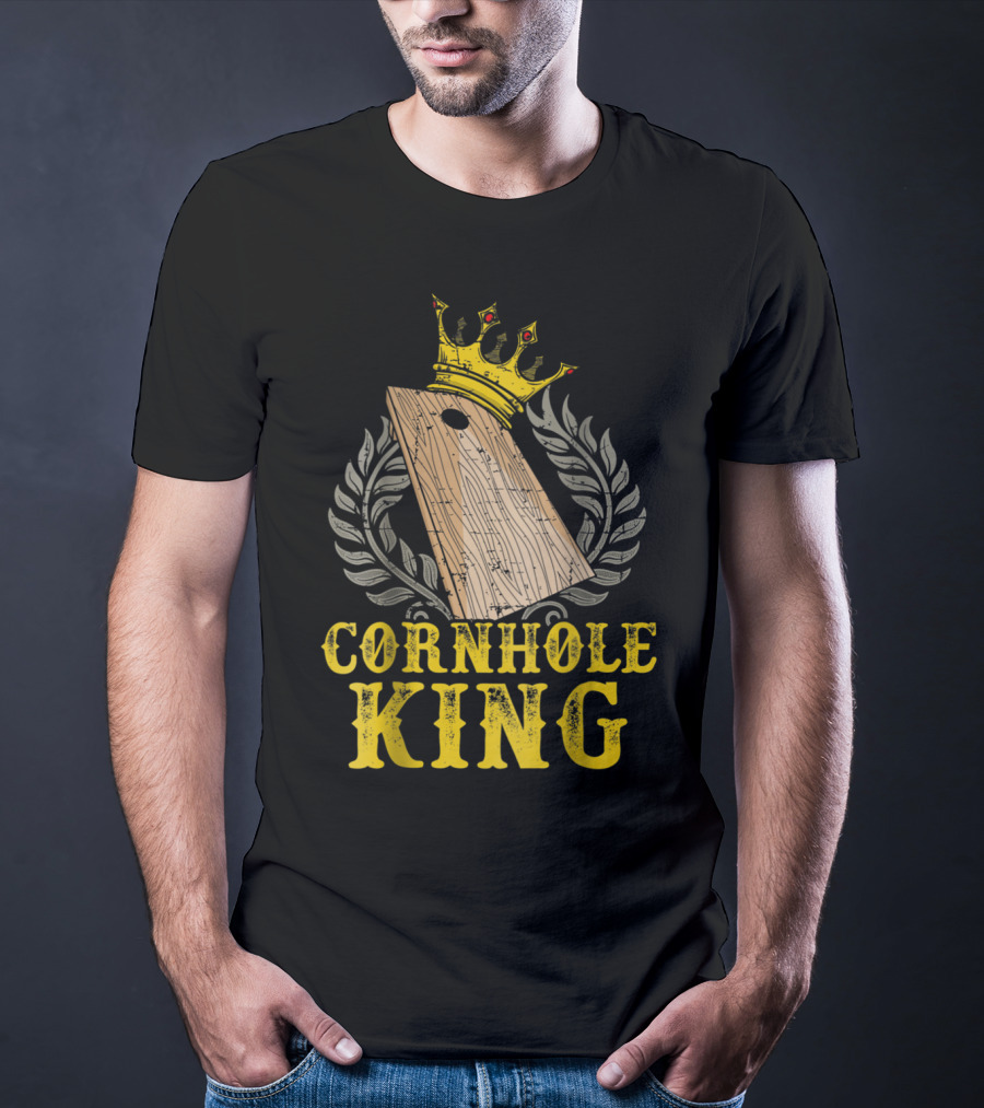 Cornhole King Bean Bag Game Summer Dad Papa18 Crown Laurel Wreath T-Shirt
