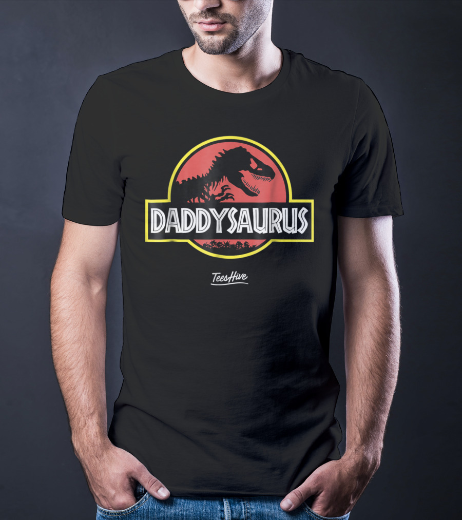 Daddysaurus Funny Daddy Dinosaur Pun Parody TeesHive Jurassic T-Shirt