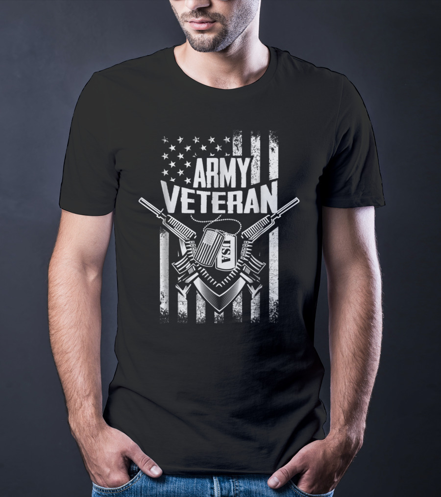 Army Veteran USA With Military Flag And Guns T-Shirt