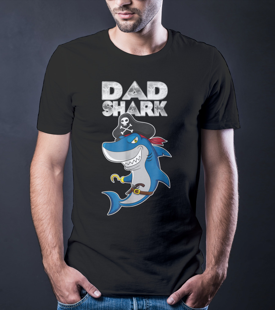 Dad Shark Pirate Halloween Matching Family85 T-Shirt