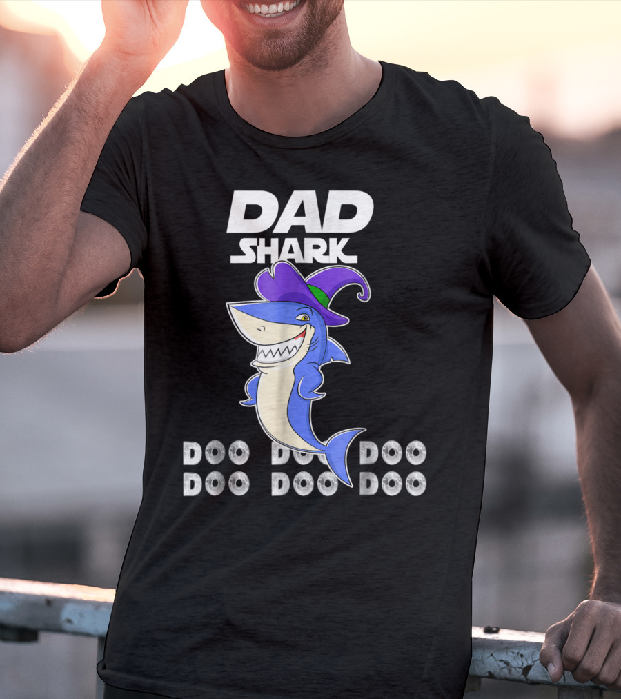 Dad Shark Doo Doo Doo Funny Shark With Witch Hat T-Shirt