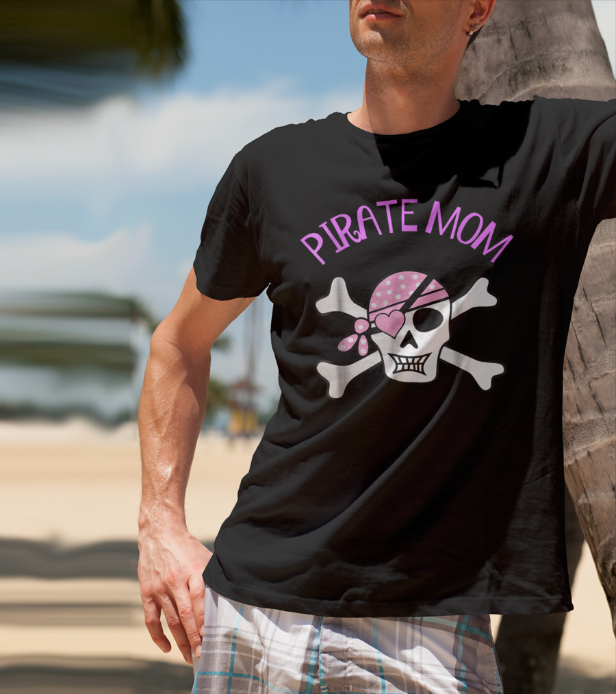 Pirate Mom Skull Cross Bones Jolly Roger With Pink Bandana And Heart Eye Patch T-Shirt