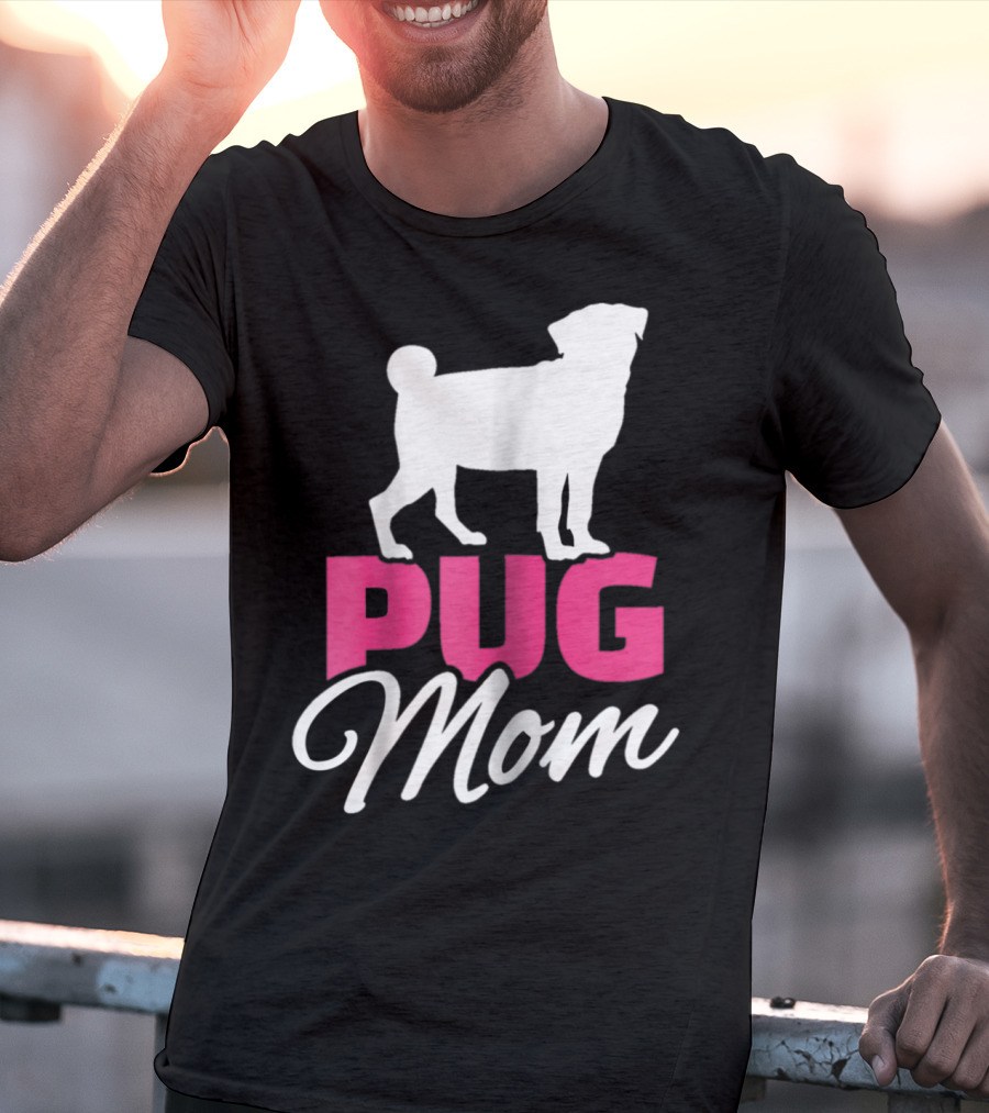 Pug Mom T-Shirt