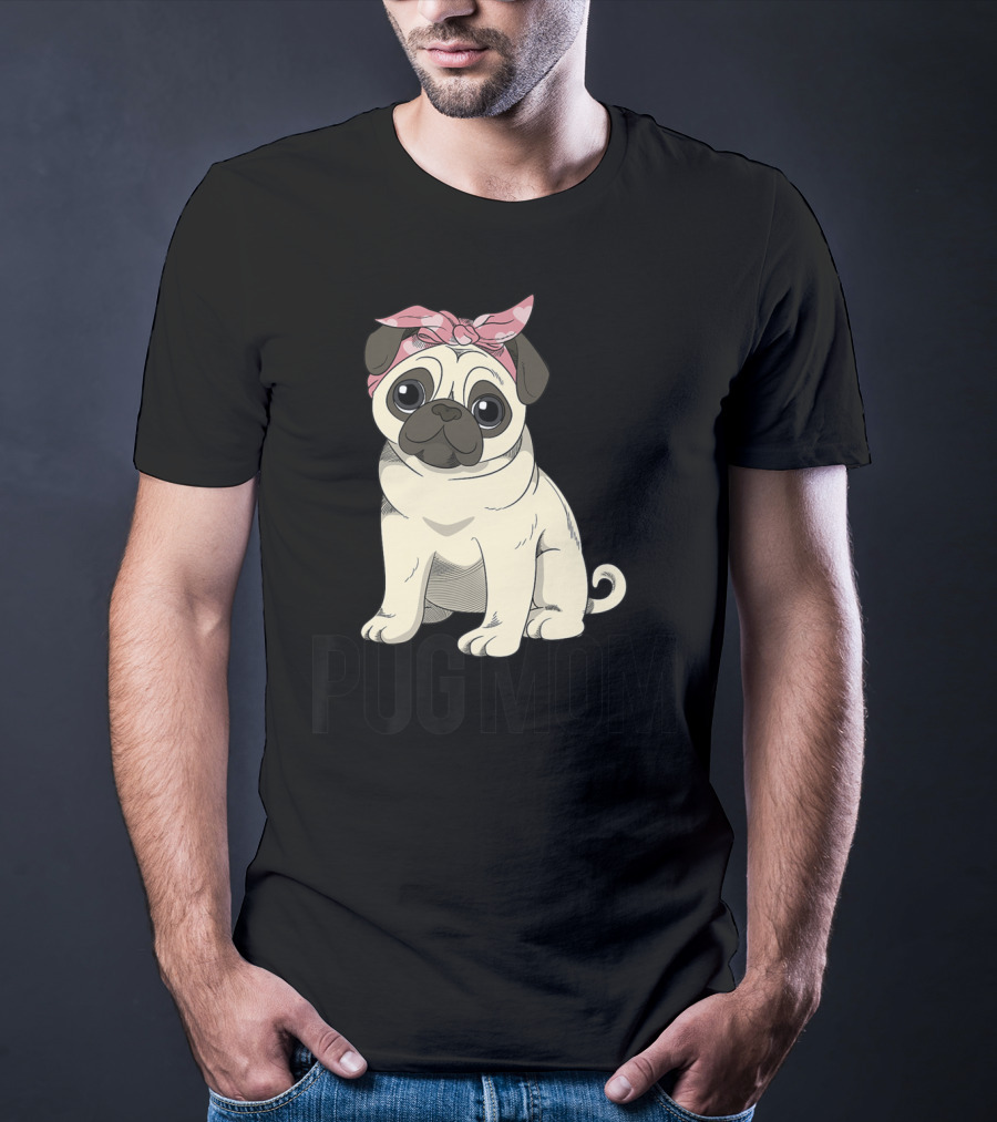Pug Mom Cute Pug With Pink Bandana T-Shirt