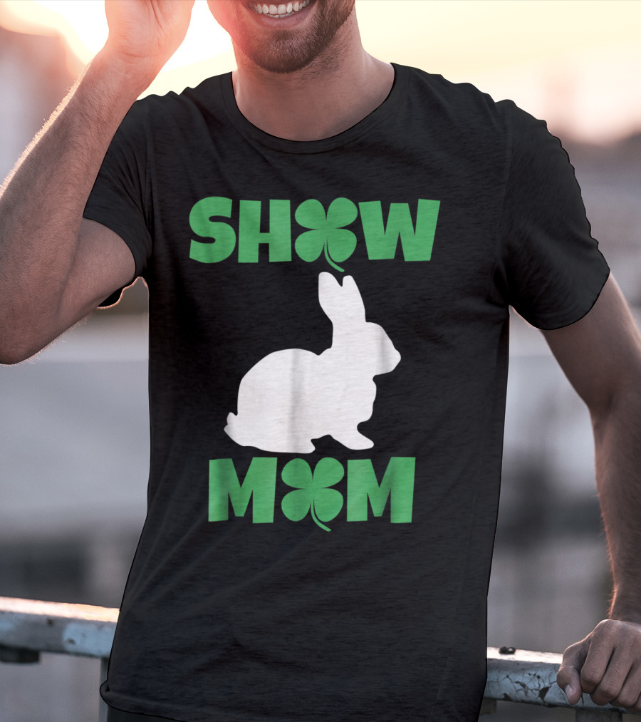 SHOW MOM CLOVER RABBIT T-Shirt