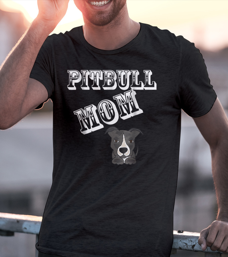 Pitbull Mom SmileteesPets Cute Pitbull T-Shirt