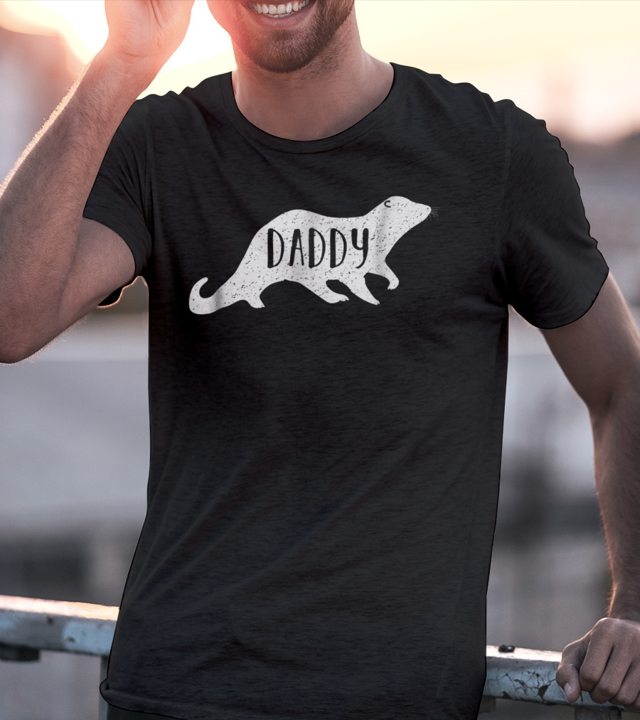 Vintage Daddy Otter Mom Tees26 T-Shirt