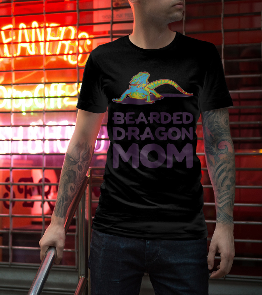 Bearded Dragon Mom Beardie Mother Lizard Retro Colorful T-Shirt