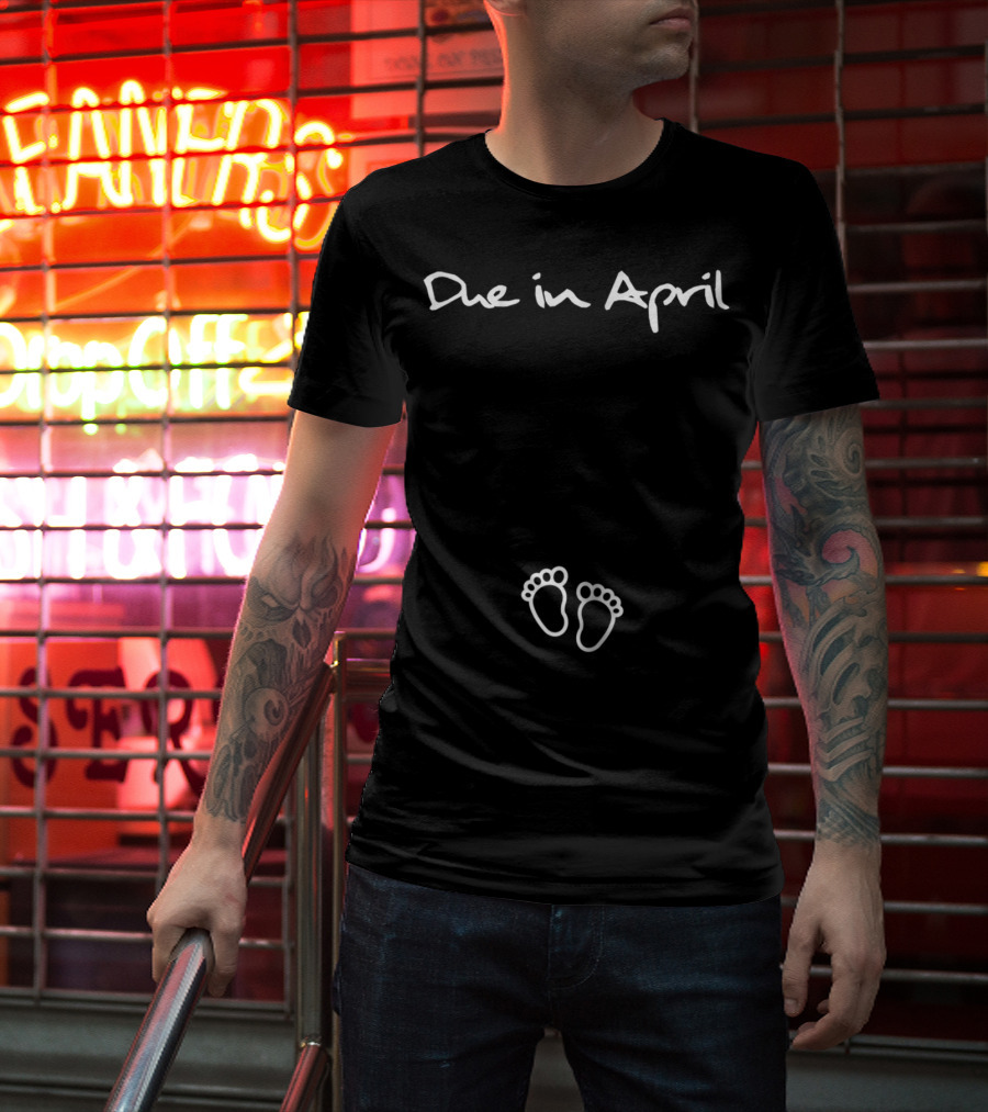 Due In April Pregnant Reveal Expectant Footprints T-Shirt