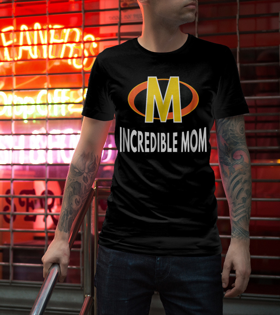 Incredible Mom Bold Text Superhero Icon M T-Shirt