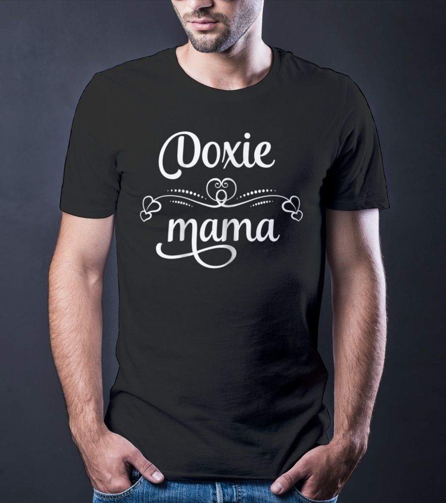 Doxie Mama Heart Design Dachshund T-Shirt