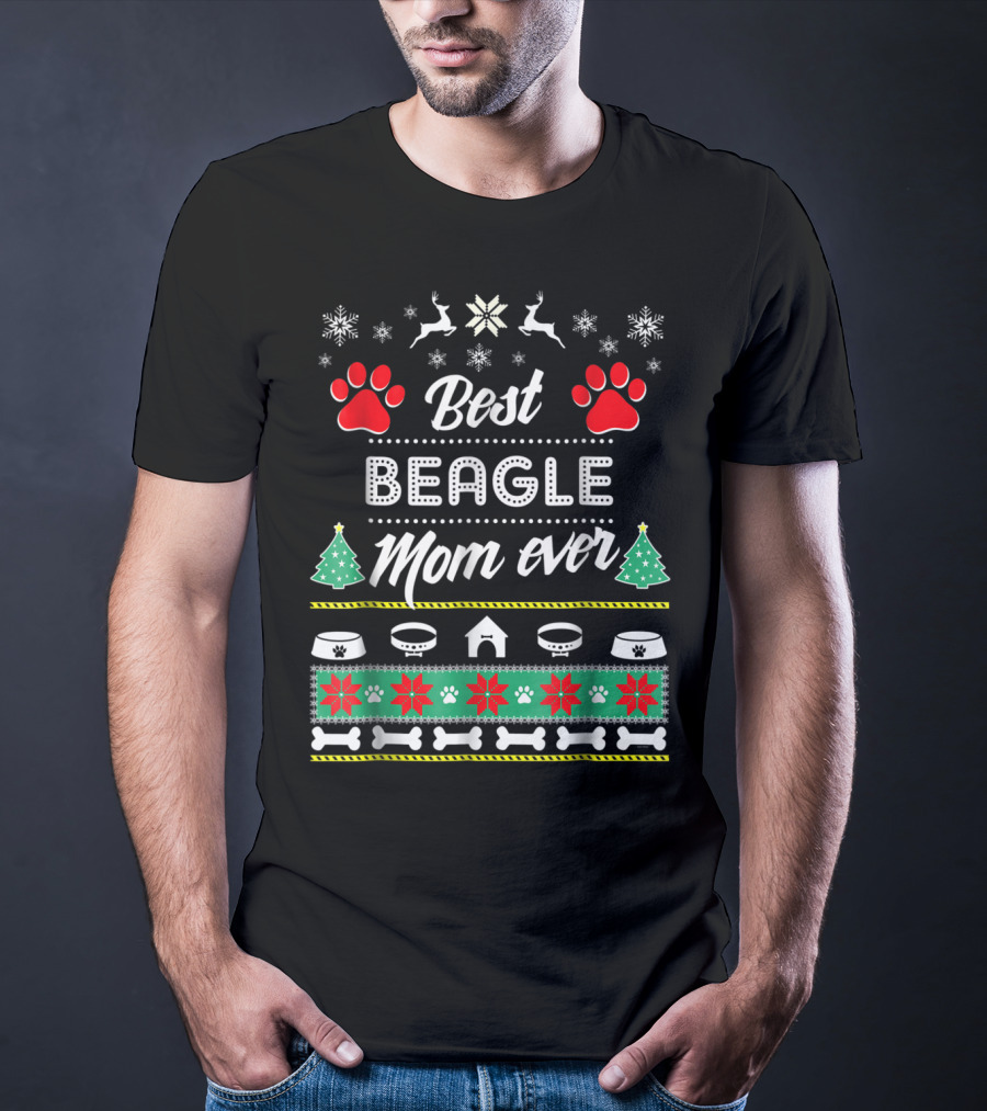 Best Beagle Mom Ever Christmas Paw Print Snowflakes T-Shirt