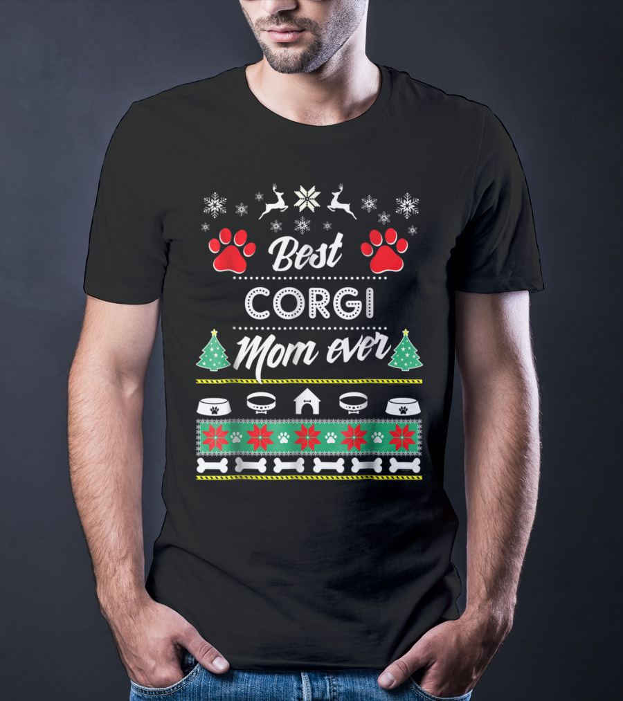 Best Corgi Mom Ever Christmas Snowflakes Reindeer Trees Paws T-Shirt