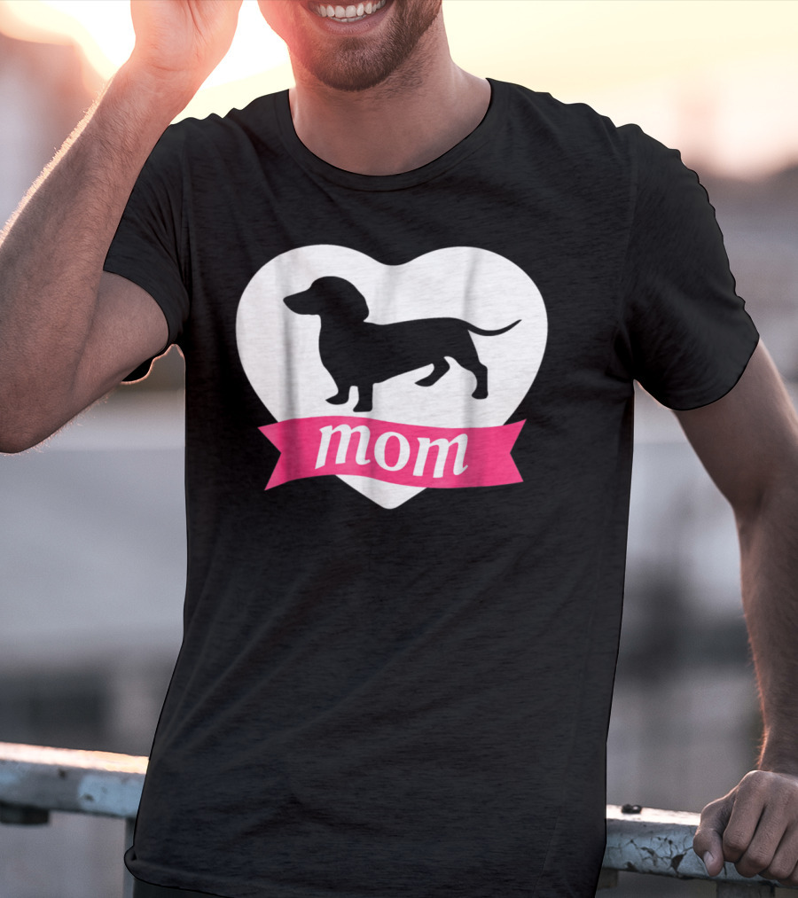 DACHSHUND MOM Heart Silhouette Vintage Fleece T-Shirt