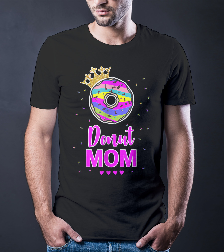 Donut Mom Birthday Girl Matching Family Cake24 Multicolored Crown Hearts T-Shirt