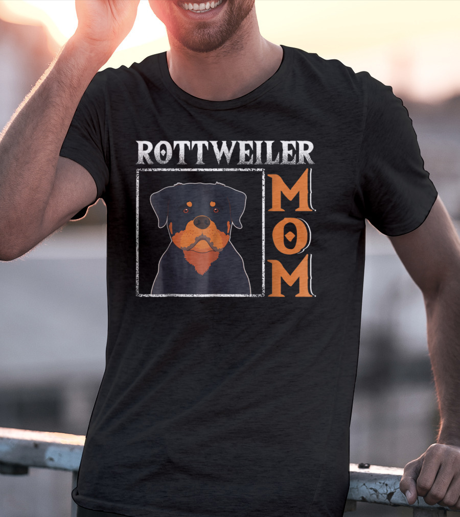 Rottweiler Mom Funny Dog Lover94 T-Shirt