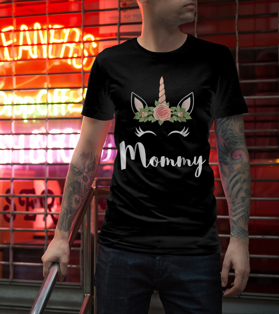 Mommy Cute Unicorn Face Mommy Flower Crown T-Shirt