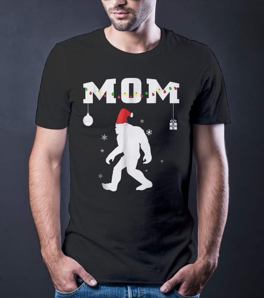 Bigfoot Mom Christmas Santa Hat Ornament Snowflakes Gift T-Shirt