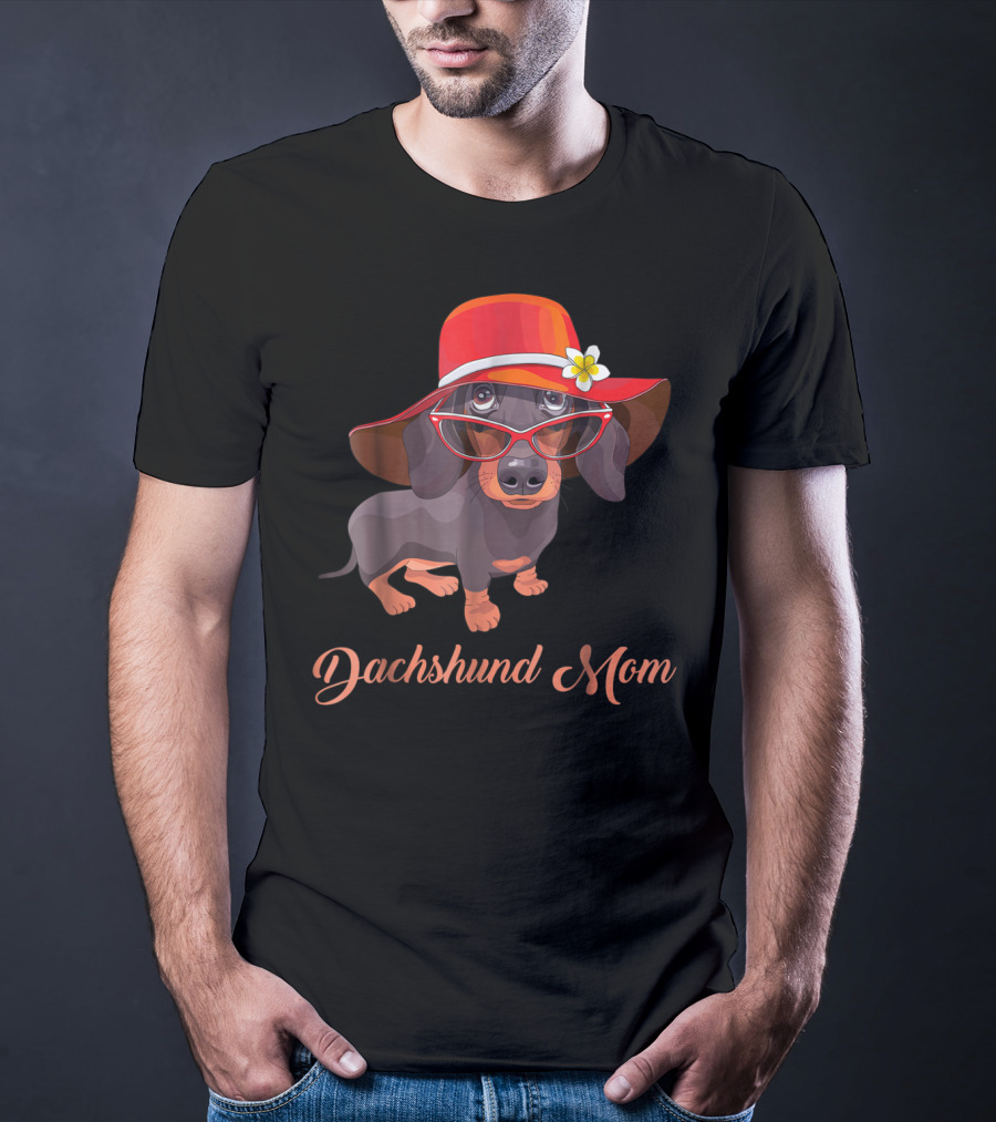 Dachshund Mom Mom Of Dachshund Dogs Pet Puppies With Red Hat And Glasses T-Shirt