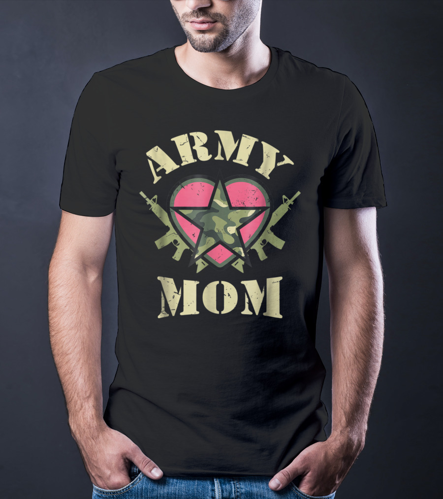 Army Mom Proud Heart With Camouflage Star And Rifles T-Shirt