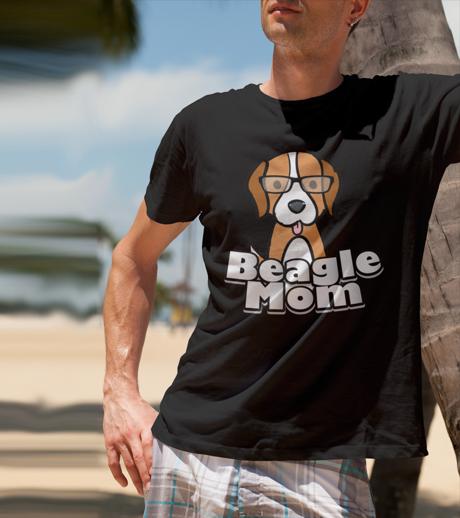 Beagle Mom Cute Dog With Glasses T-Shirt